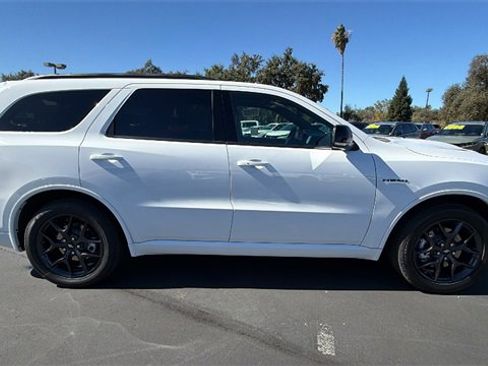 New 2026 Dodge Durango GT image 3