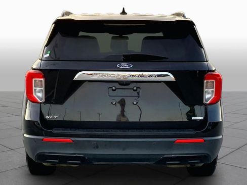 Certified 2020 Ford Explorer XLT w/ Equipment Group 202A RWD image 5
