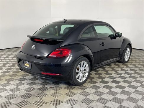 Used 2018 Volkswagen Beetle 2.0T S image 24
