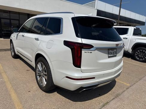Used 2023 Cadillac XT6 Premium Luxury w/ Technology Package FWD image 5