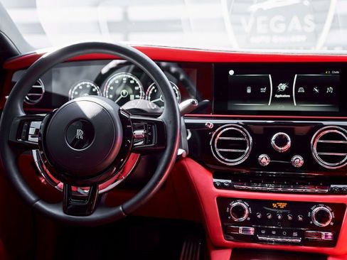 Used 2022 Rolls-Royce Ghost w/ Ghost Package image 62