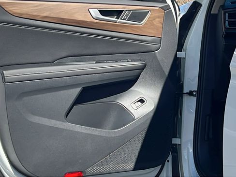 New 2026 Volkswagen Atlas SE image 23