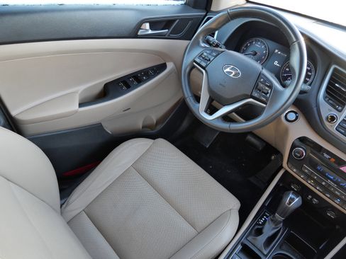 Used 2017 Hyundai Tucson Limited w/ Limited Ultimate Package 03 image 9