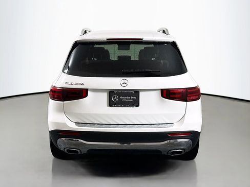 Used 2025 Mercedes-Benz GLB 250 image 6