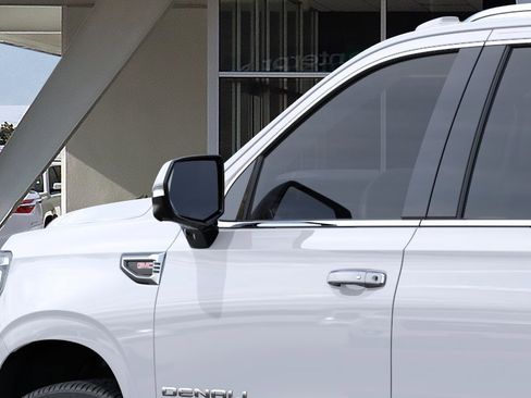 New 2026 GMC Yukon XL Denali AWD/4WD image 12