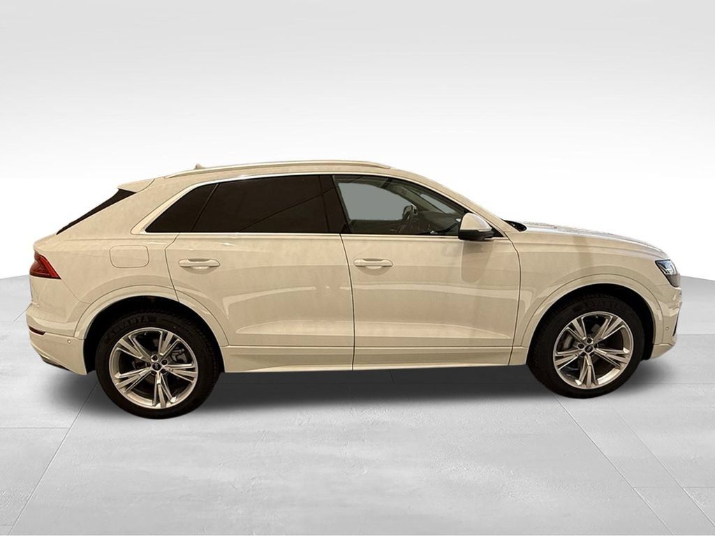 Used 2023 Audi Q8 Premium Plus w/ Premium Plus Package AWD/4WD image 7
