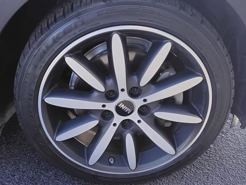 Used 2017 MINI Cooper S image 11