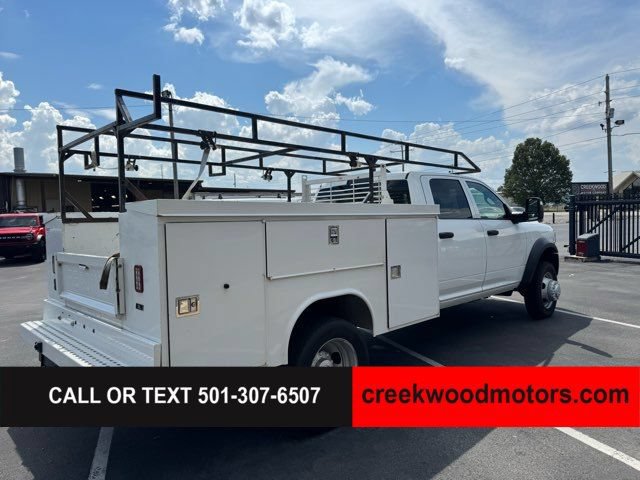 Used 2024 RAM 5500 Tradesman w/ Chrome Appearance Group AWD/4WD image 4