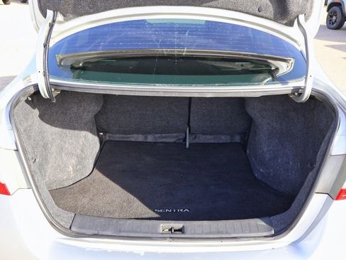 Used 2015 Nissan Sentra SR w/ SR Premium Package image 5