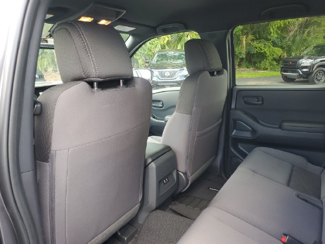 Used 2026 Nissan Frontier SV RWD image 8
