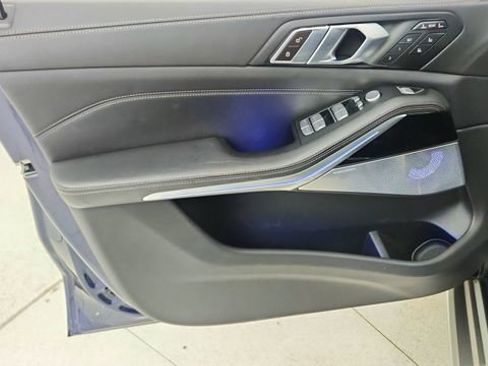 Used 2024 BMW X7 xDrive40i w/ Executive Package image 39