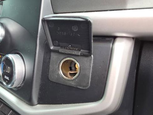 Used 2022 Ford Expedition Max XLT image 16