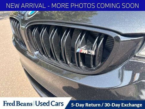 Used 2017 BMW M3 RWD image 3