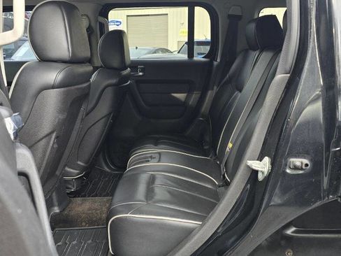 Used 2006 HUMMER H3 image 12