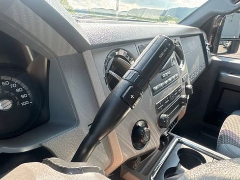 Used 2013 Ford F250 XLT w/ Chrome Pkg AWD/4WD image 19