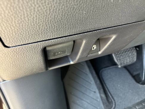 New 2026 Toyota Highlander Limited image 39