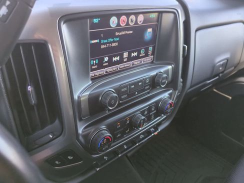 Used 2018 Chevrolet Silverado 1500 LT w/ All Star Edition AWD/4WD image 26