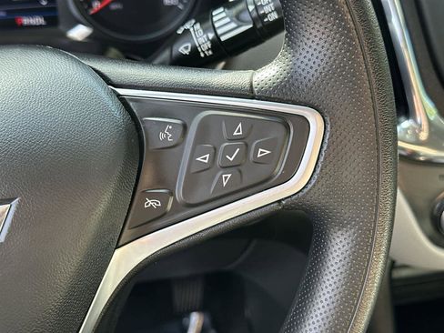 Used 2022 Chevrolet Equinox LS w/ LS Convenience Package image 24