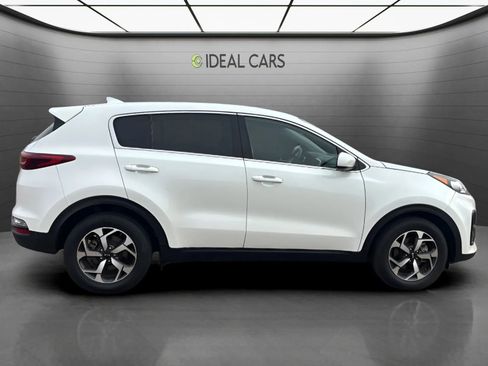 Used 2021 Kia Sportage LX FWD image 4