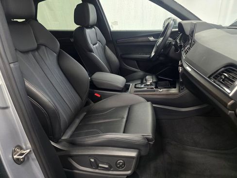 Certified 2025 Audi Q5 2.0T Premium Plus image 27