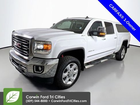 Used 2017 GMC Sierra 2500 SLT w/ Suspension Package, Off-Road AWD/4WD image 5
