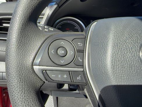 Used 2022 Toyota Camry LE image 24