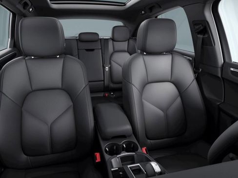 New 2026 Porsche Macan Base image 10