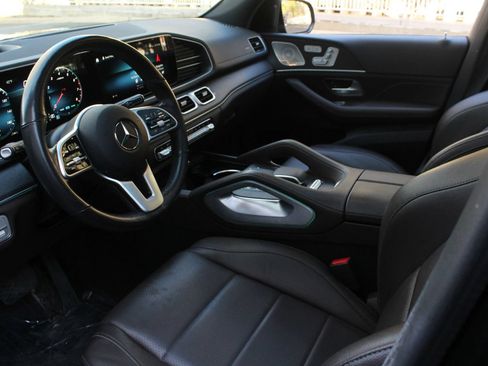 Used 2022 Mercedes-Benz GLS 450 4MATIC image 14