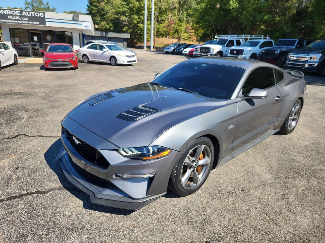 Used 2021 Ford Mustang GT RWD image 2