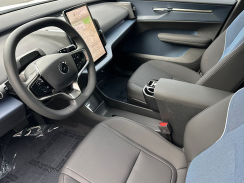 New 2026 Volvo EX30 Plus AWD/4WD image 7