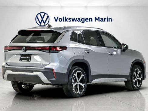 New 2026 Volkswagen Tiguan SE image 5