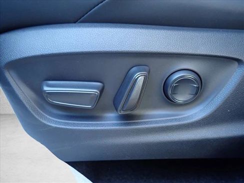 New 2026 Subaru Solterra AWD/4WD image 13