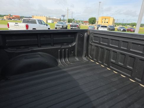 Used 2022 Chevrolet Colorado ZR2 AWD/4WD image 16