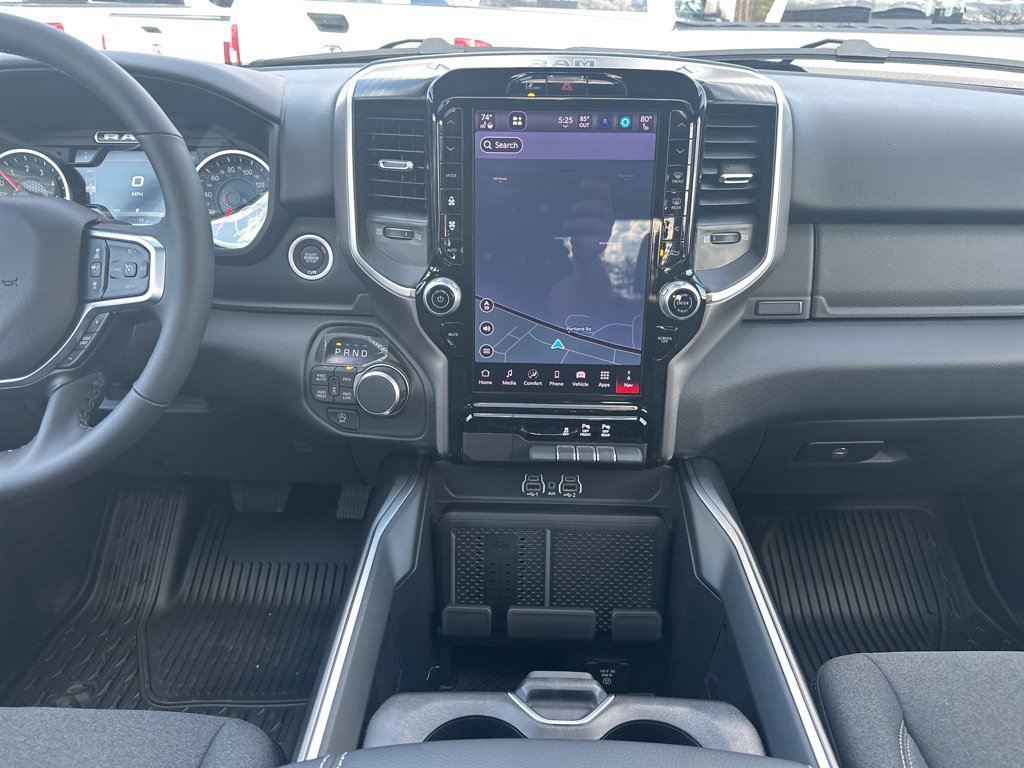 New 2026 RAM 1500 Big Horn AWD/4WD image 17