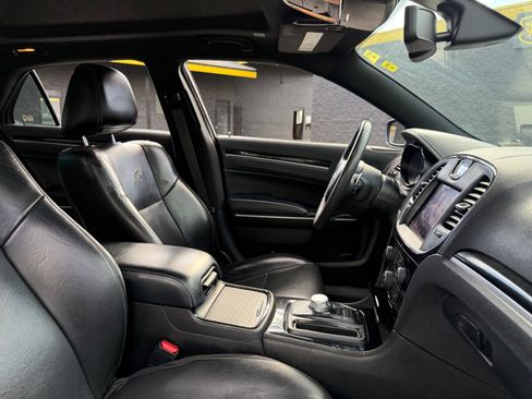 Used 2022 Chrysler 300 S w/ Comfort Group image 19
