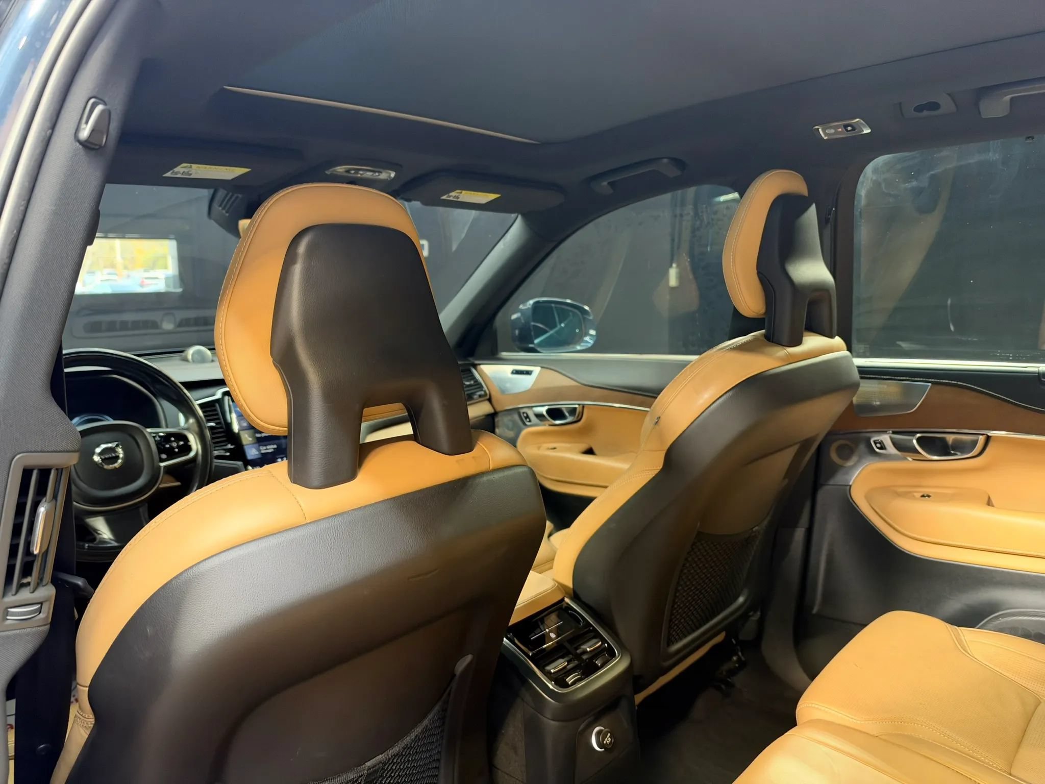 Used 2018 Volvo XC90 T8 Inscription w/ Convenience Package AWD/4WD image 22