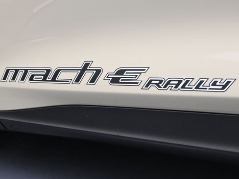 Used 2025 Ford Mustang Mach-E GT AWD/4WD image 47