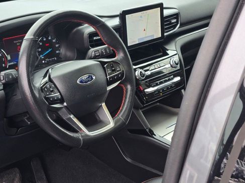 Used 2023 Ford Explorer ST-Line w/ Class IV Trailer Tow Package image 25