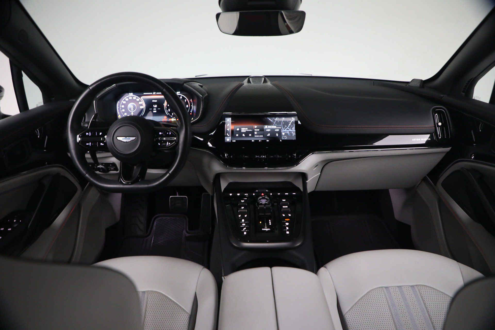 Used 2025 Aston Martin DBX 707 AWD/4WD image 29
