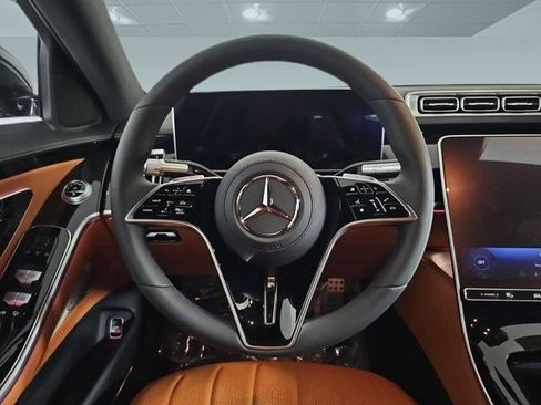 Used 2024 Mercedes-Benz S 500 4MATIC image 13