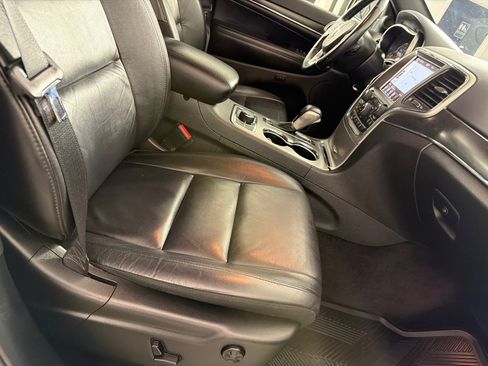 Used 2018 Jeep Grand Cherokee Limited AWD/4WD image 26