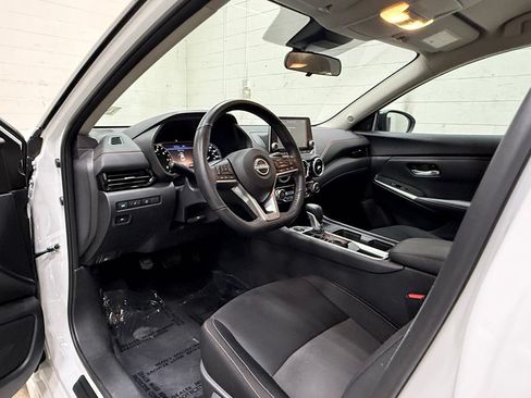 Used 2024 Nissan Sentra SR FWD image 39