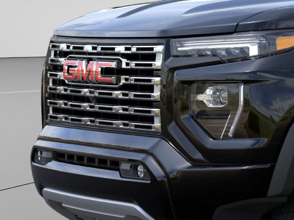 New 2026 GMC Canyon Denali AWD/4WD image 13