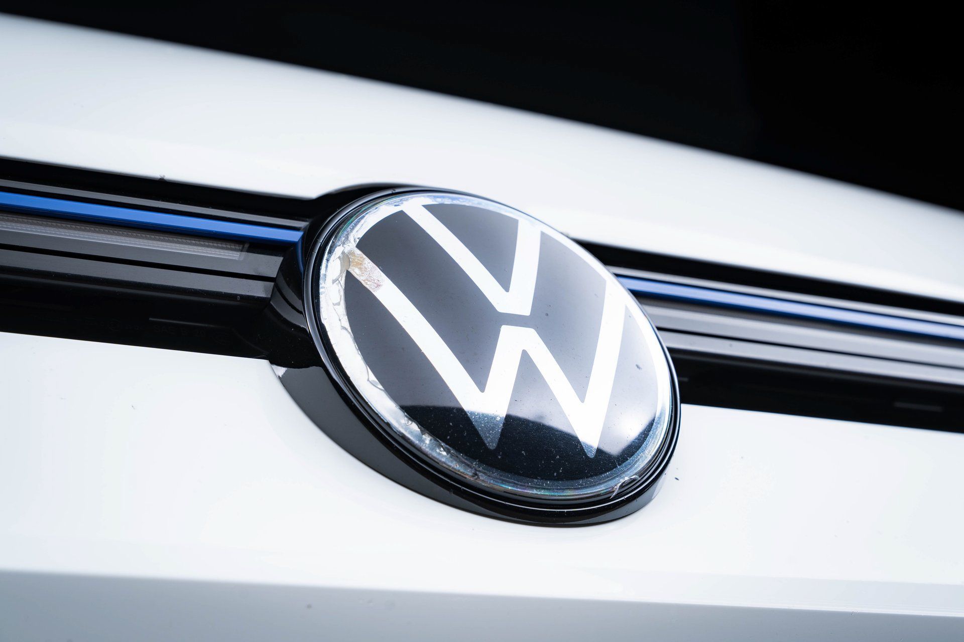 Used 2024 Volkswagen Golf R 4-Door AWD/4WD image 16