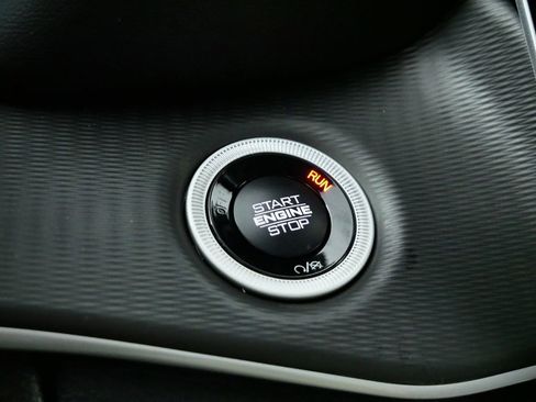 Used 2024 Jeep Grand Cherokee Altitude image 53