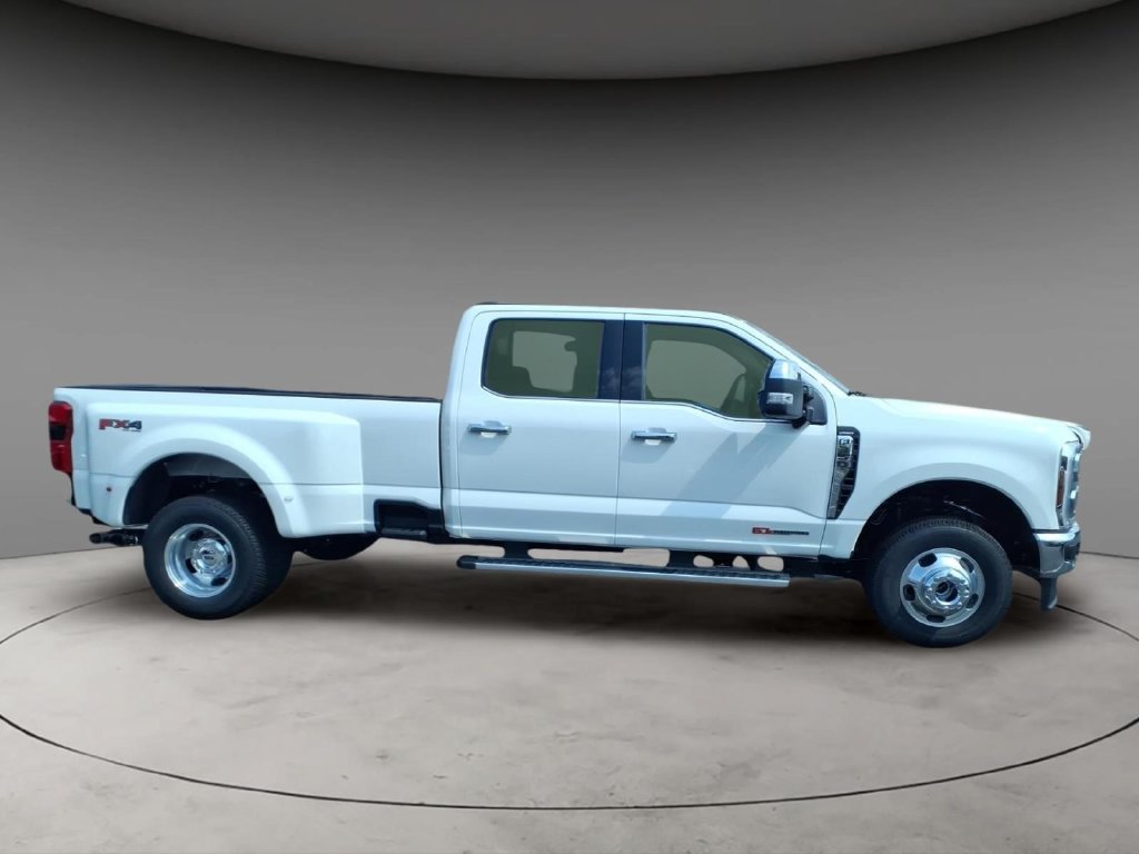 New 2026 Ford F350 Lariat w/ Lariat Premium Package AWD/4WD image 6