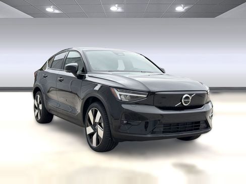 Certified 2023 Volvo C40 P8 Recharge Ultimate image 7
