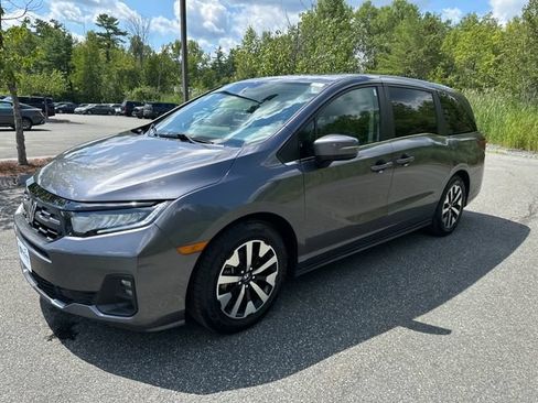 Used 2025 Honda Odyssey EX-L image 1