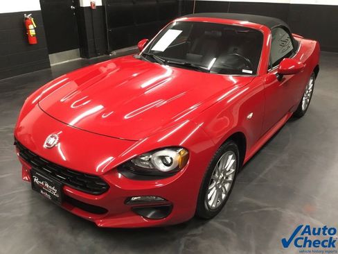 Used 2018 FIAT 124 Spider Classica w/ Technology Group image 17