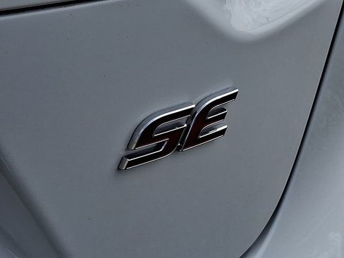 Used 2023 Toyota Corolla SE FWD image 30